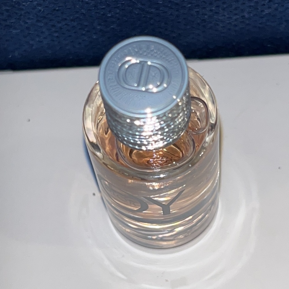 DIOR joy travel sized perfume. New 5 ml bottle, new in box - Picture 7 of 8